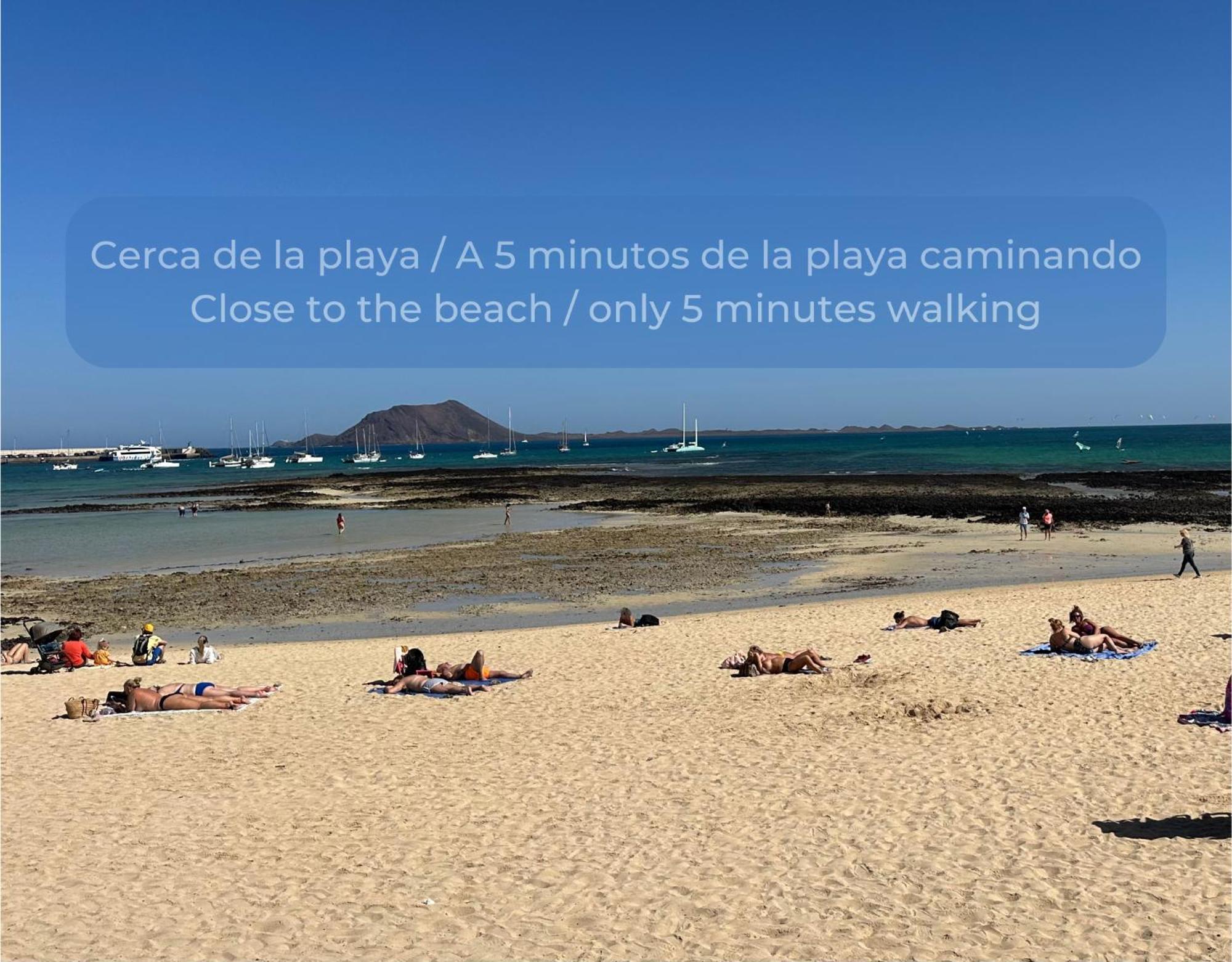 Tutti Frutti Con Piscina, Terraza Soleada Privada, Primera Planta Y Wi-Fi Corralejo Bagian luar foto